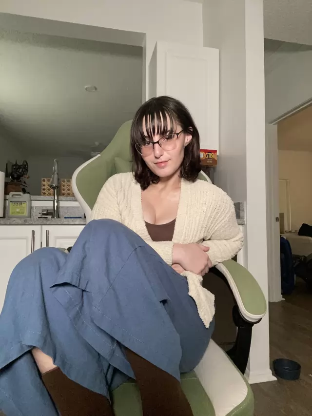 I offer affordable massage with sex Im professional and genuine 