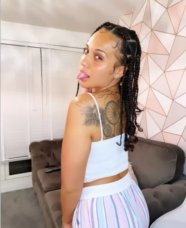 BestHottest in town juicy sexyErotic Hey guys its linda? Im available now and to have some fun!! And make you have the b