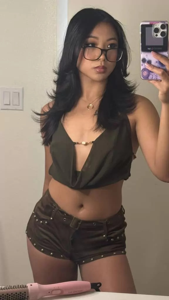 22F4M slutty Asian home alone 