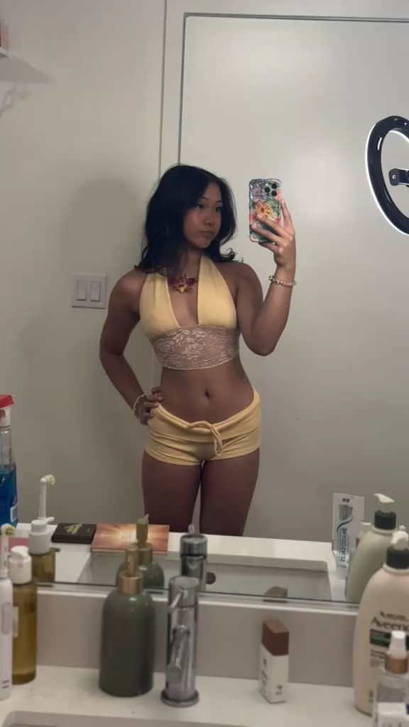 22F4M slutty Asian home alone 