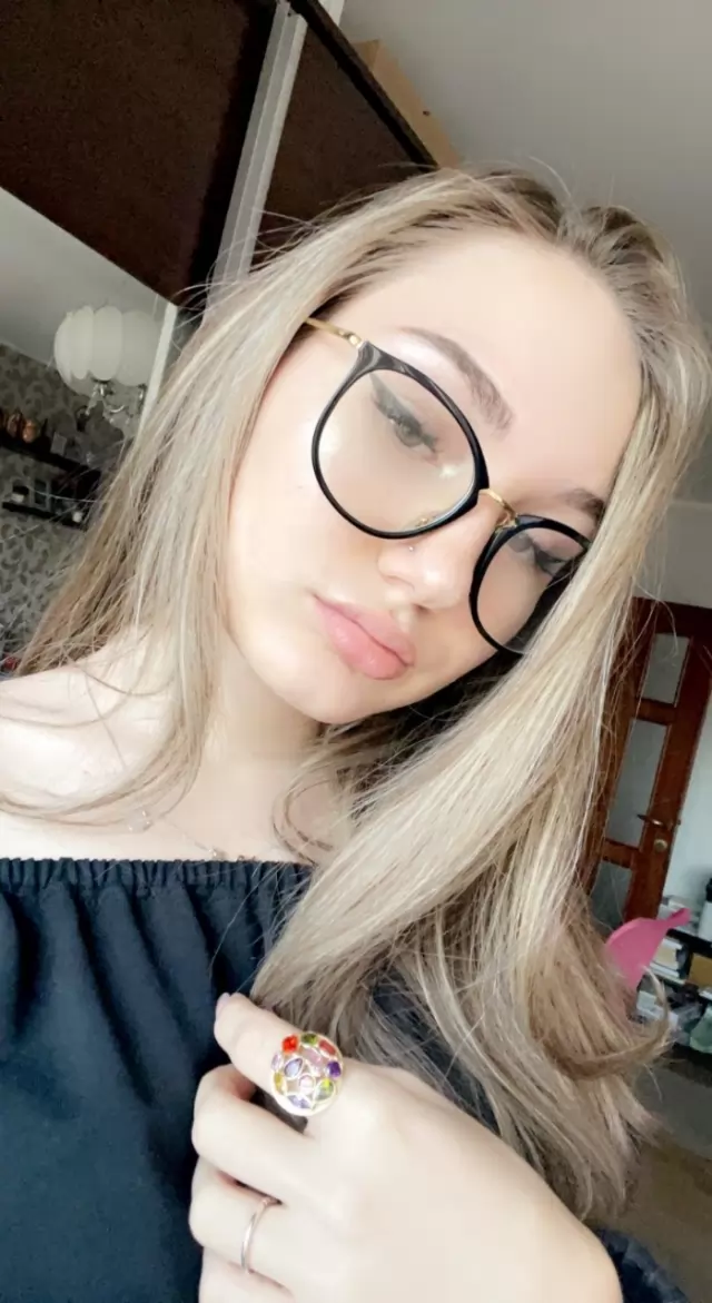 BestHottest in town juicy sexyErotic Hey guys its Rose? Im available now and to have some fun!! And make you have the be