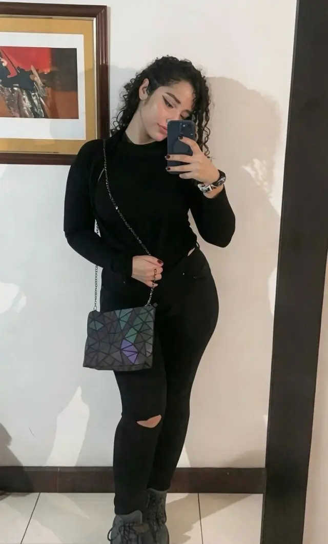 LETS IN THE CAR OR MY PLACE OR YOURS COME AND HAVE SOME UNFORGETTABLE 