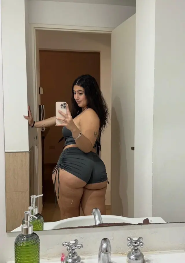 IM A WET !!!SEXY BADDIE and HOTTEST CHICK IN TOWN