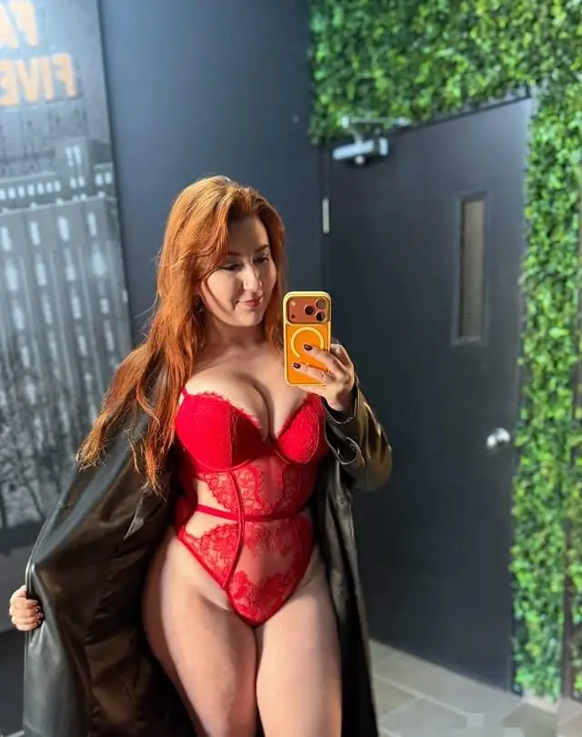 Im available for sex fun and body massage 