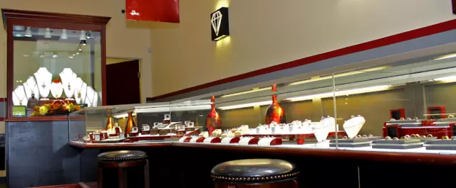 Pueblo Jewelers Diamond Gallery
