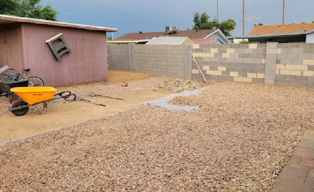 Cutting Edge Curbing Sand  Rock - A SiteOne Company