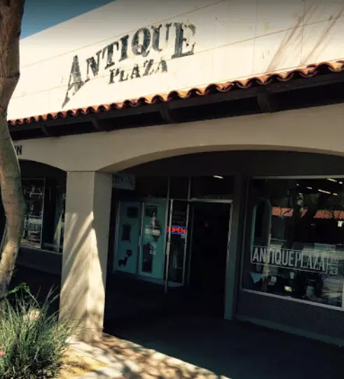 Antique Plaza
