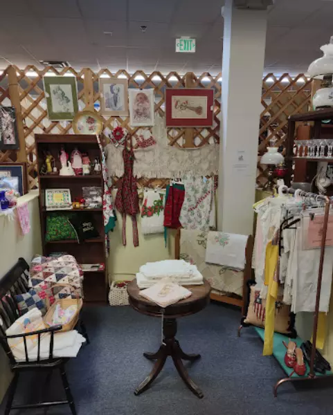 Old Wagon Antique Mall