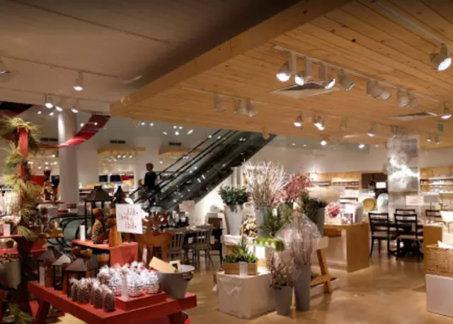 Crate  Barrel