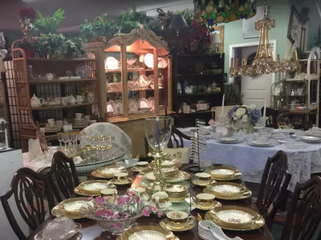 Marqueens Vintage Mall