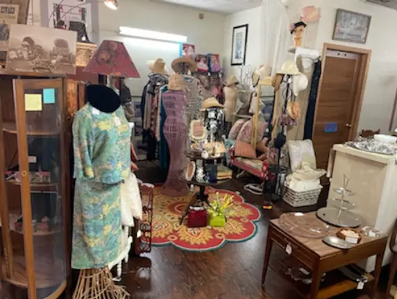 Crystal Lake Antique Mall