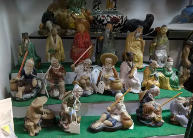 Antiques 310