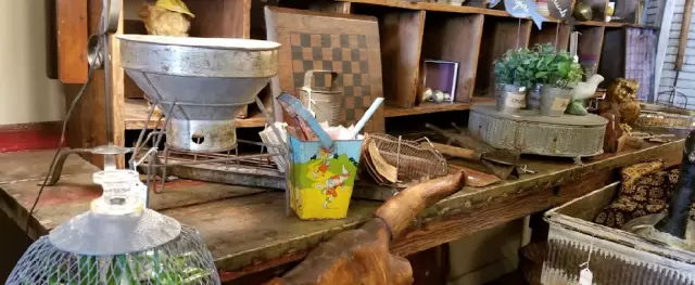 Walnut Antique Mall
