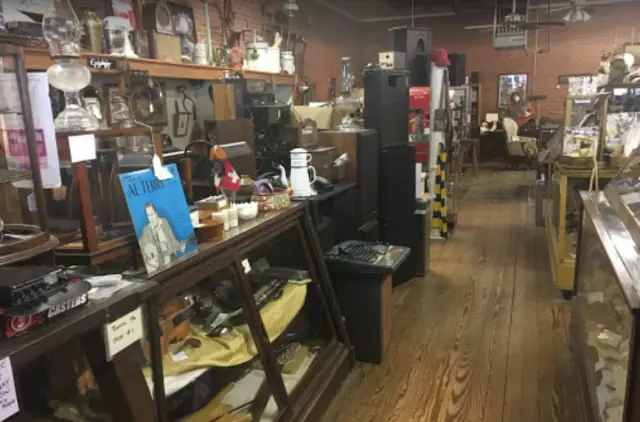 Breaux Bridge Antique Mall