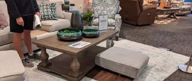 La-Z-Boy Home Furnishings  Dcor