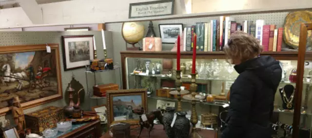 Hopkins Antique Mall
