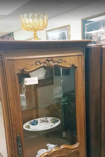 Relics Antique Mall of Mount Vernon