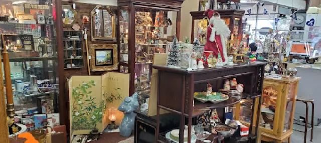 Main Street Peddlers Antique Mall